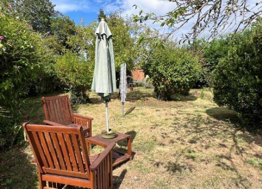Maison 96 m² à Charroux  - photo 3