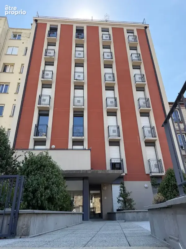 Appartement de 78 m², grand salon séjour avec balcon - photo 2