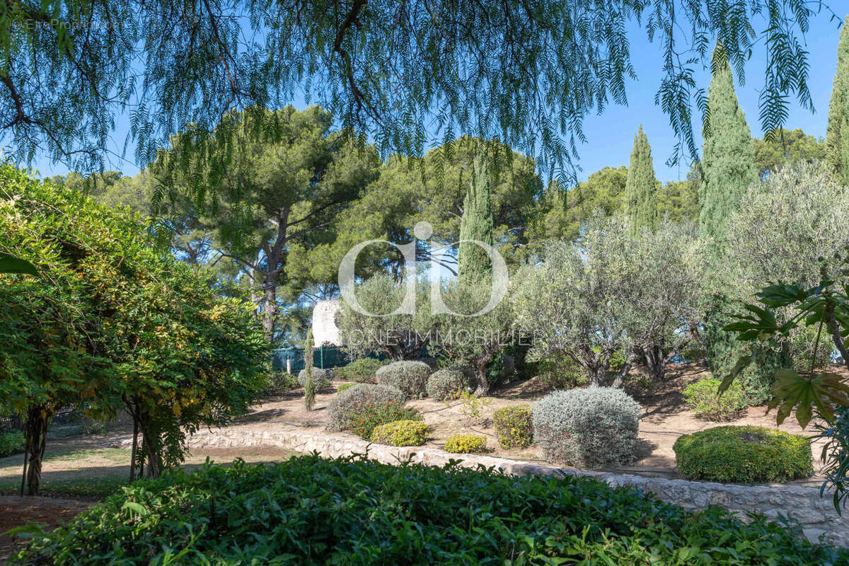 Maison à LA CADIERE-D'AZUR