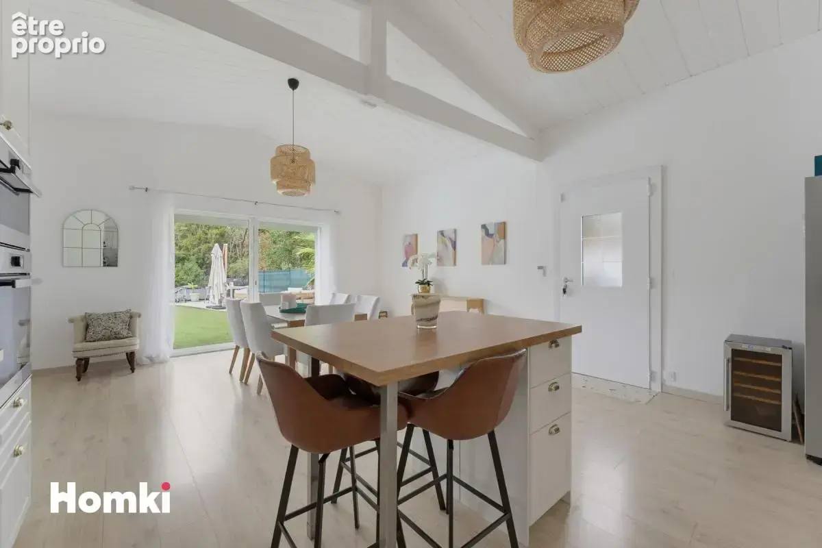 Maison rénovée – 155 m² – 4 chambres – piscine – terrain 1 200 m² - photo 6