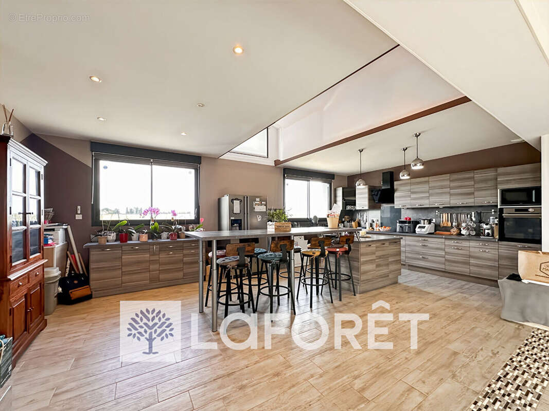 Maison à PREGUILLAC