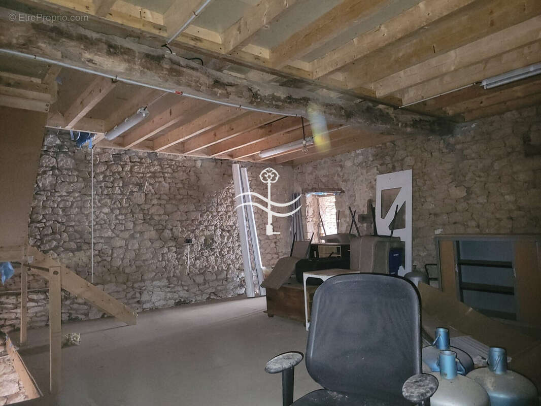 Maison à CESNY-BOIS-HALBOUT