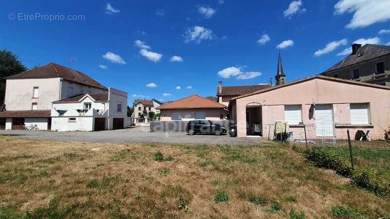 Dpt Haute-Saône (70), à vendre proche de LUXEUIL LES BAINS immeuble - photo 2
