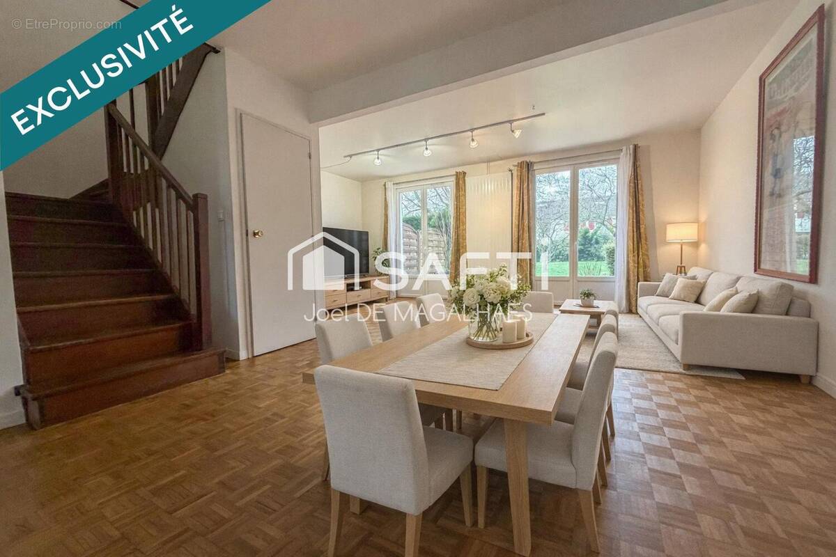 Photo 1 - Maison à LE MESNIL-SAINT-DENIS