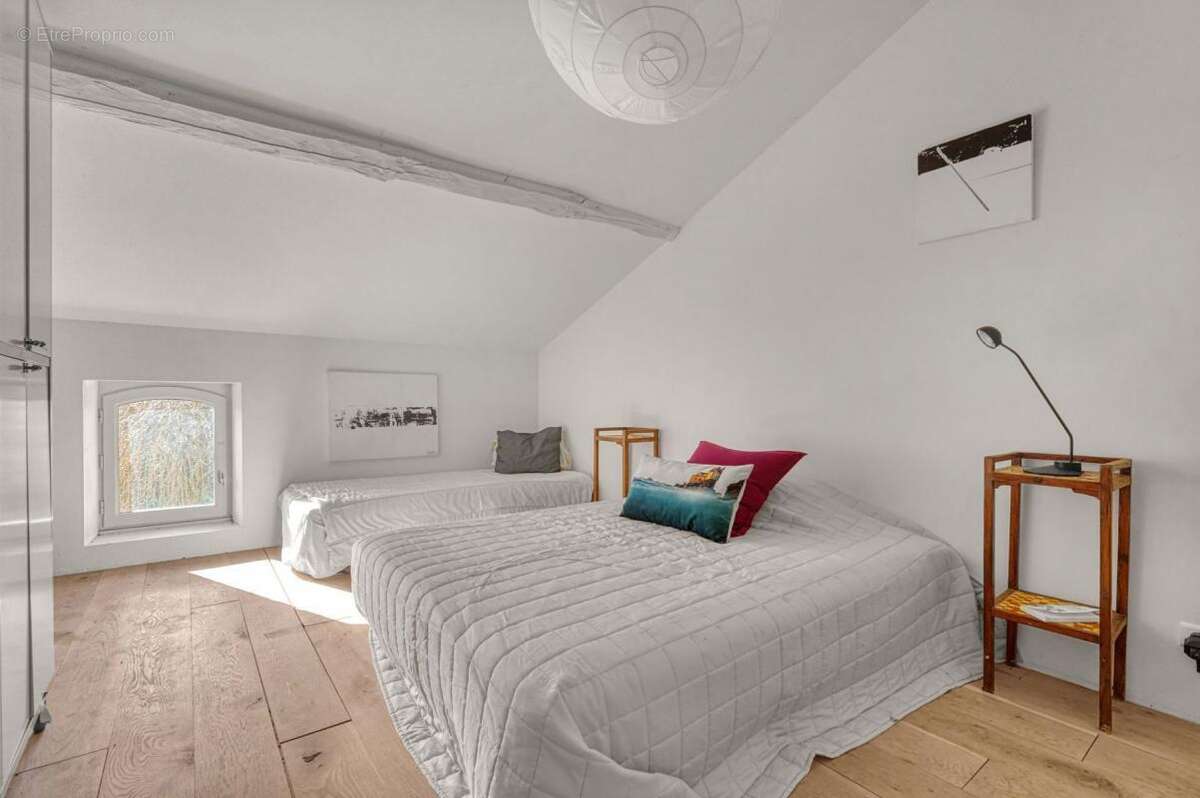 Maison à CASTELNAU-PICAMPEAU