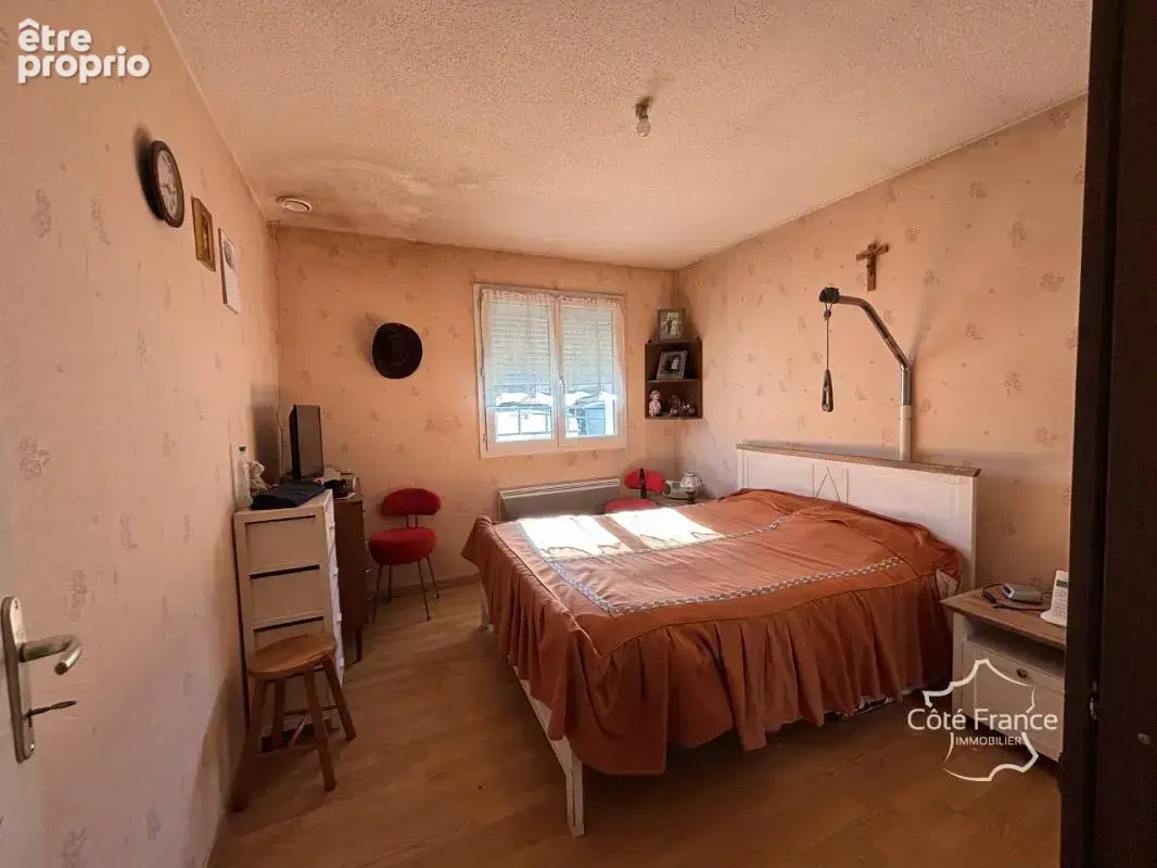 Très charmante maison construite en 2008 avec jardin, située - photo 7