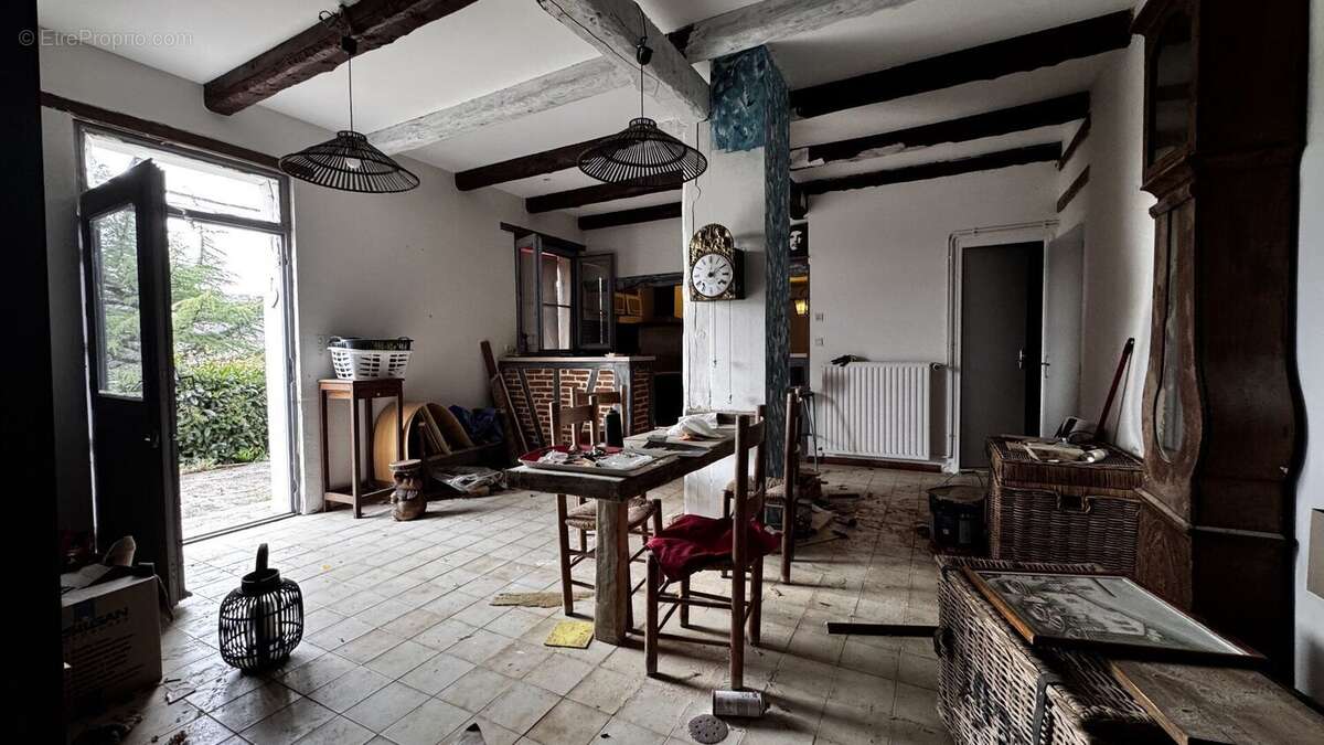 Maison 230 m² - 2 logements indépendants - 1258m² terrain - photo 12