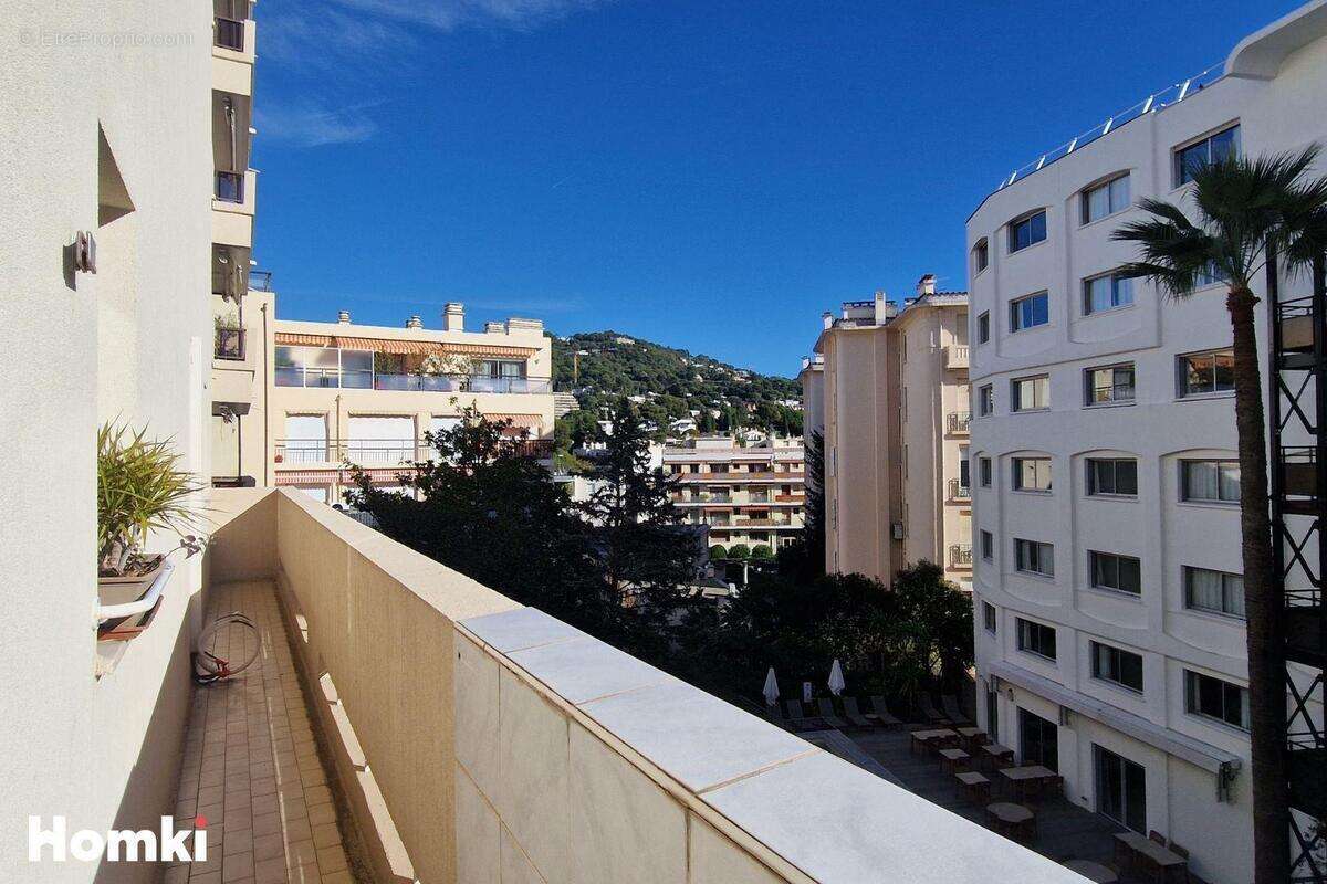 Appartement à LE CANNET