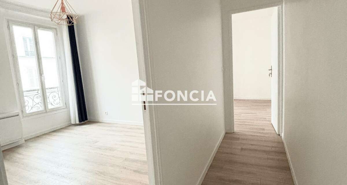 Appartement à PARIS-18E