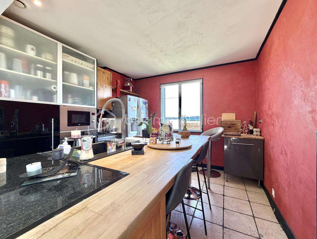 Maison familiale avec seconde habitation indépendante – 165 m² habitables – Sous-sol total – Terrain de 650 m² - photo 9