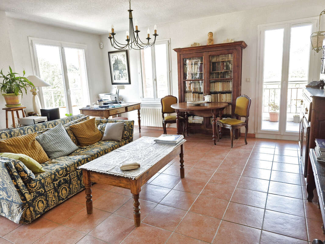 Appartement à AURIOL