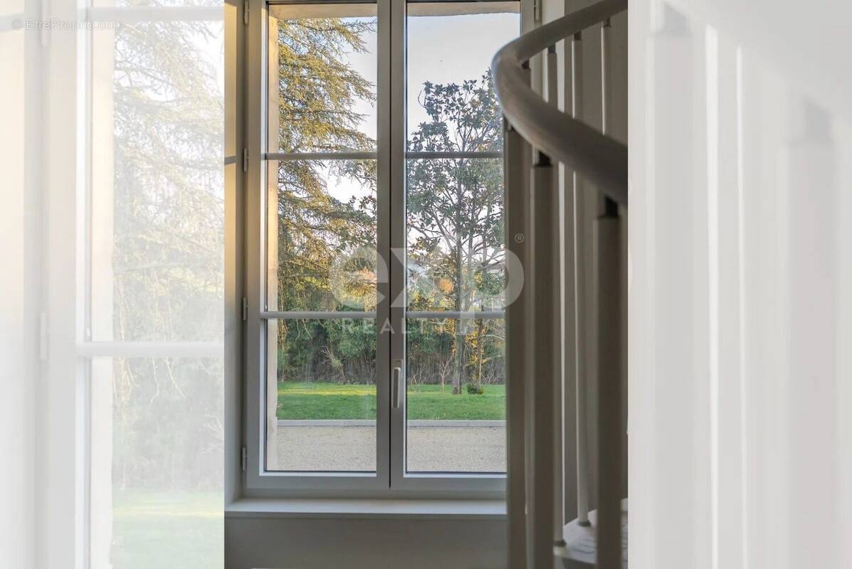 Appartement à SALLES