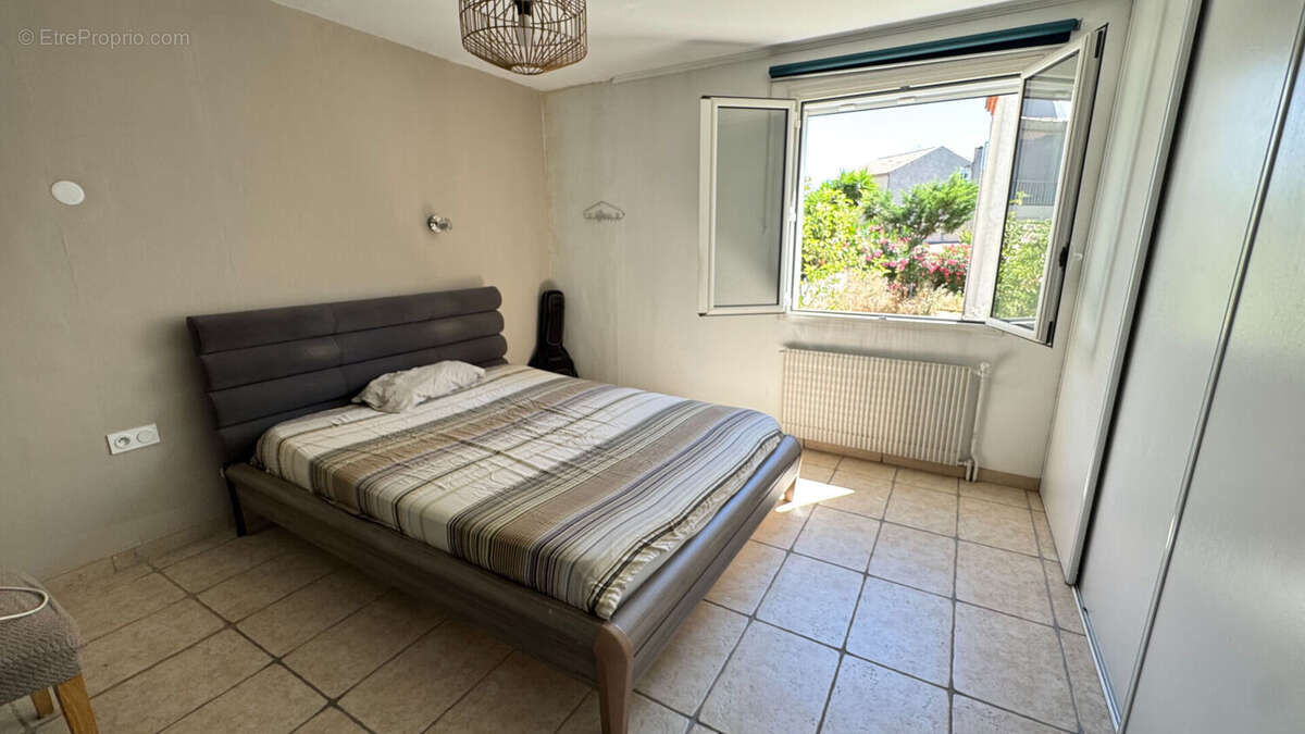 Maison avec piscine -5 pièces - quartier des fleurs - 159 m² - photo 6