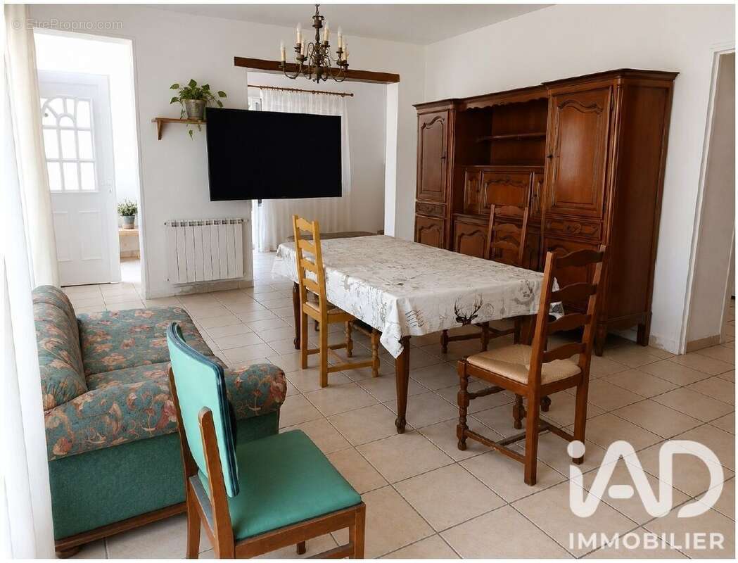 Maison 87 m² à Saint-Jean-D'angle  - photo 7