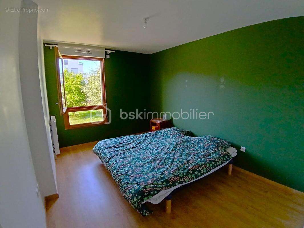 Appartement à BUSSY-SAINT-GEORGES