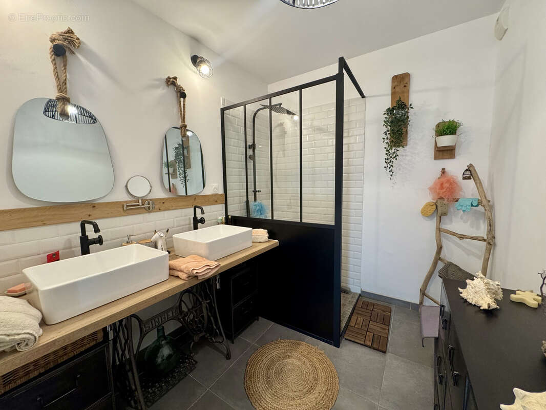 Appartement à MARSEILLE-13E