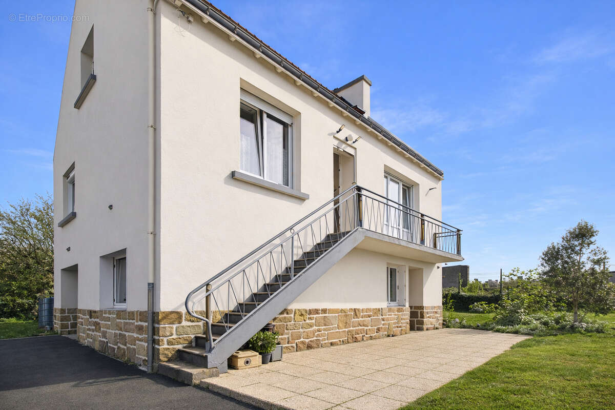 Maison PLOUHINEC 5 Pièces 142 m² - photo 20