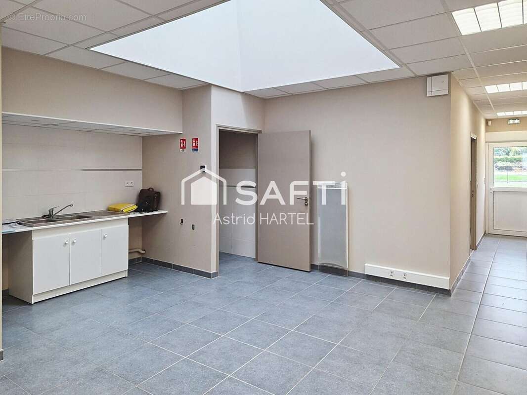 Commerce 146 m² à Bohain-En-Vermandois  - photo 6