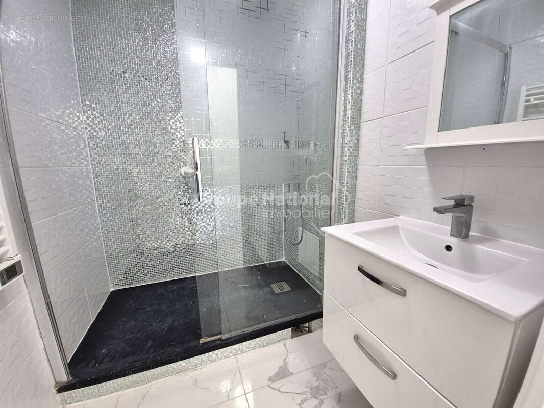 Appartement 4 pièces de 81 m² avec parking et cave - photo 8