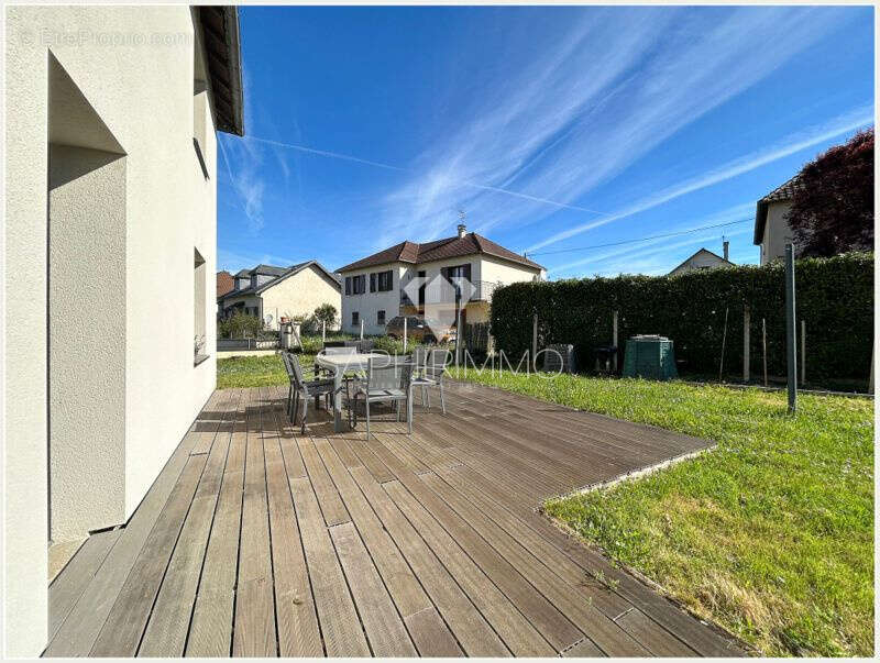 Maison d'habitation  6 pièces 113 m2 avec garage et jardin - photo 2