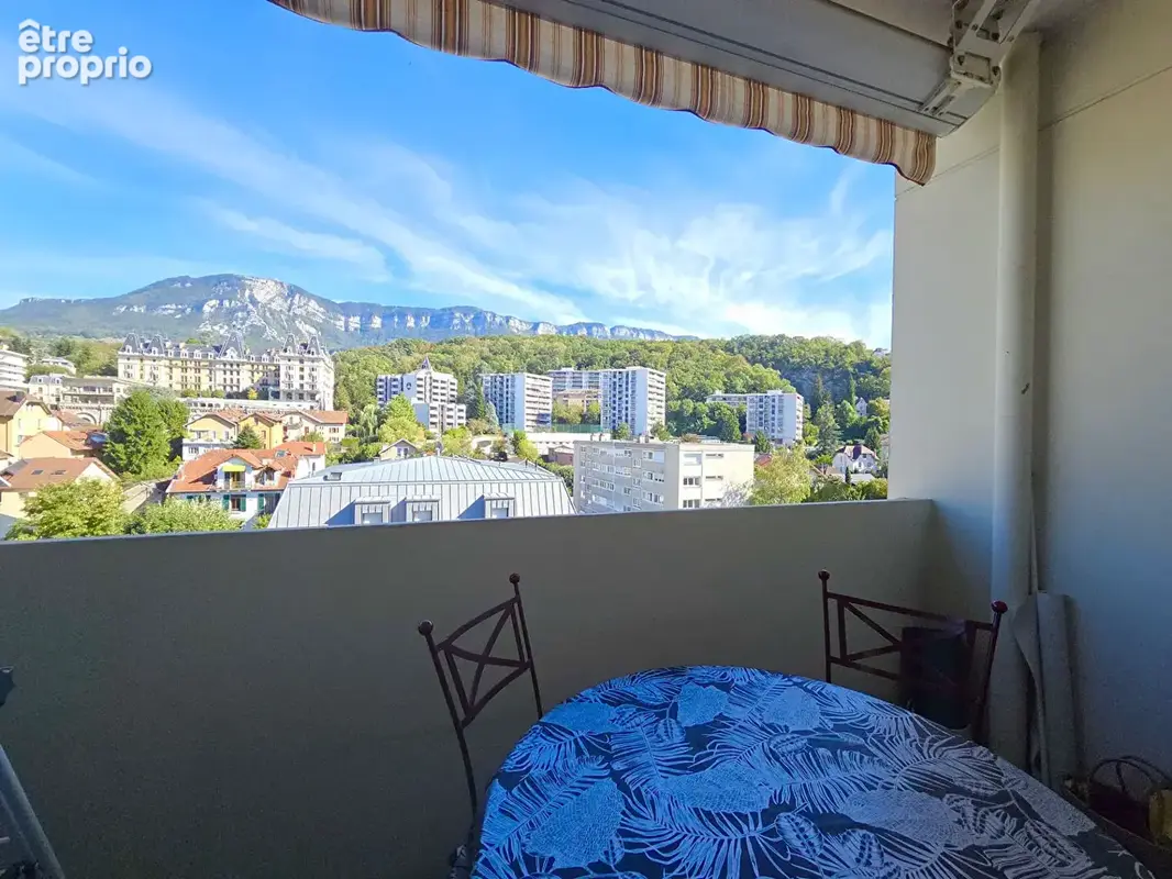 Aix-les-Bains  T4 Dernier Étage avec Vue Panoramique à 360° - photo 9