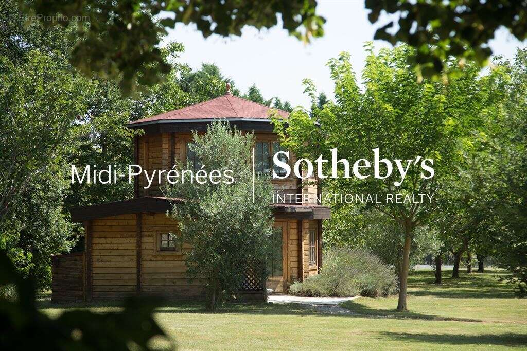 Maison à SAINT-JEAN-POUTGE