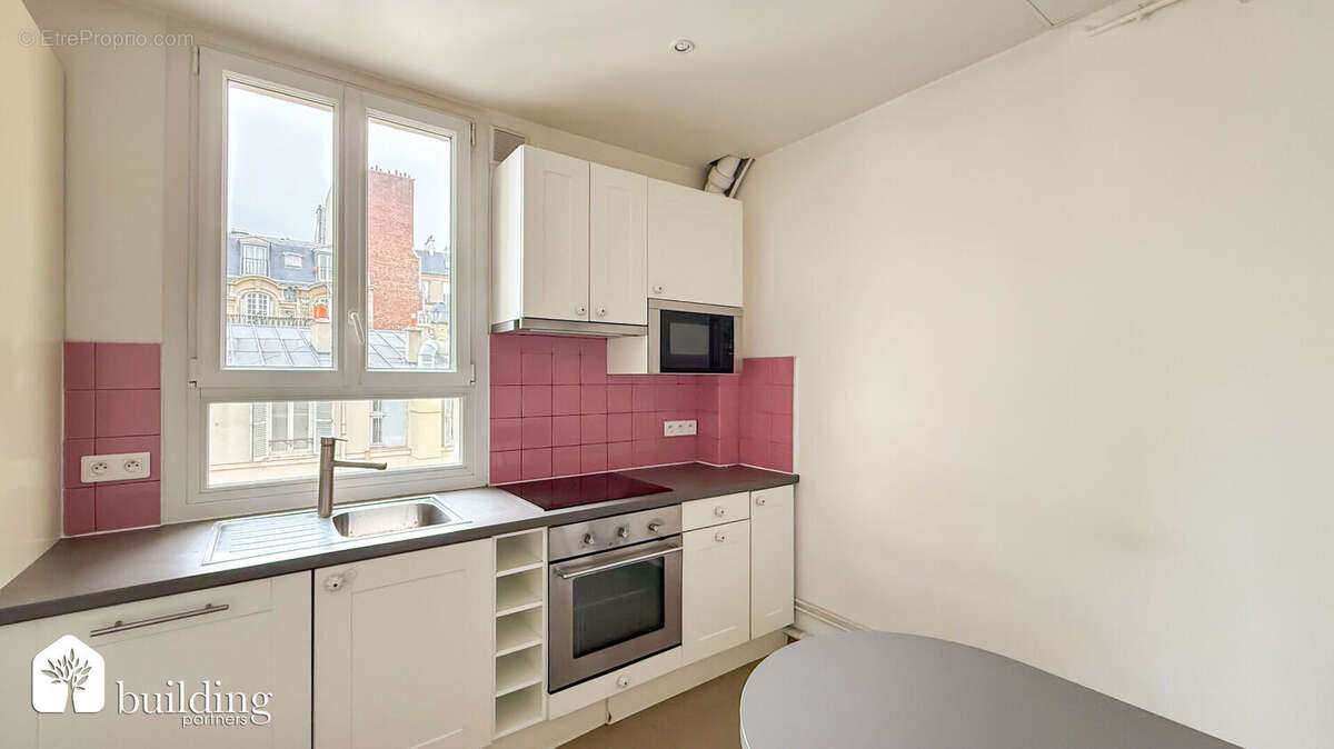 Appartement à PARIS-17E