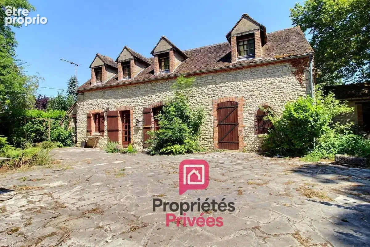 Authentique longere gatinaise de 170 m2 avec grange de 170 m2 aménagée, piscine interieure, dependances, terrain de plus d'1 hec - photo 3