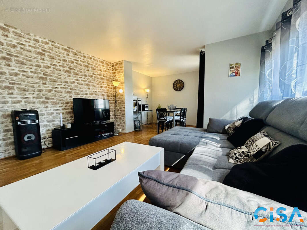 Appartement 68 m² à Champagne-Sur-Oise  - photo 2