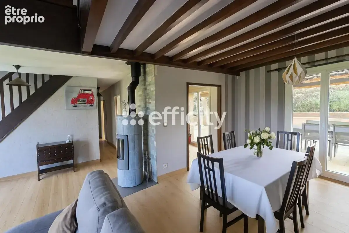 Maison 112 m² à Civrieux-D'azergues  - photo 7