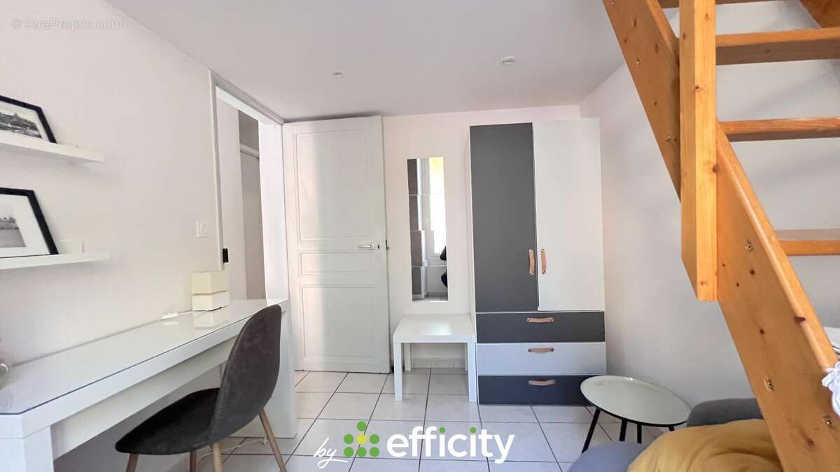 Appartement à MARSEILLE-6E