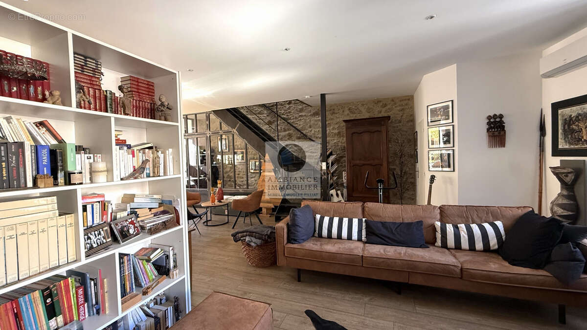 Appartement à TOURNON-SUR-RHONE