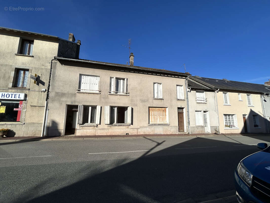 Maison à SAINT-DIZIER-LEYRENNE