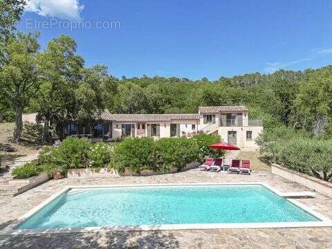 Maison à LA GARDE-FREINET