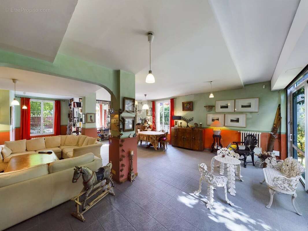 Maison à IVRY-SUR-SEINE