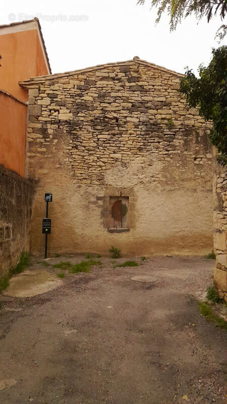 Parking à CONGENIES