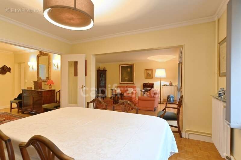 Appartement à MAISONS-LAFFITTE