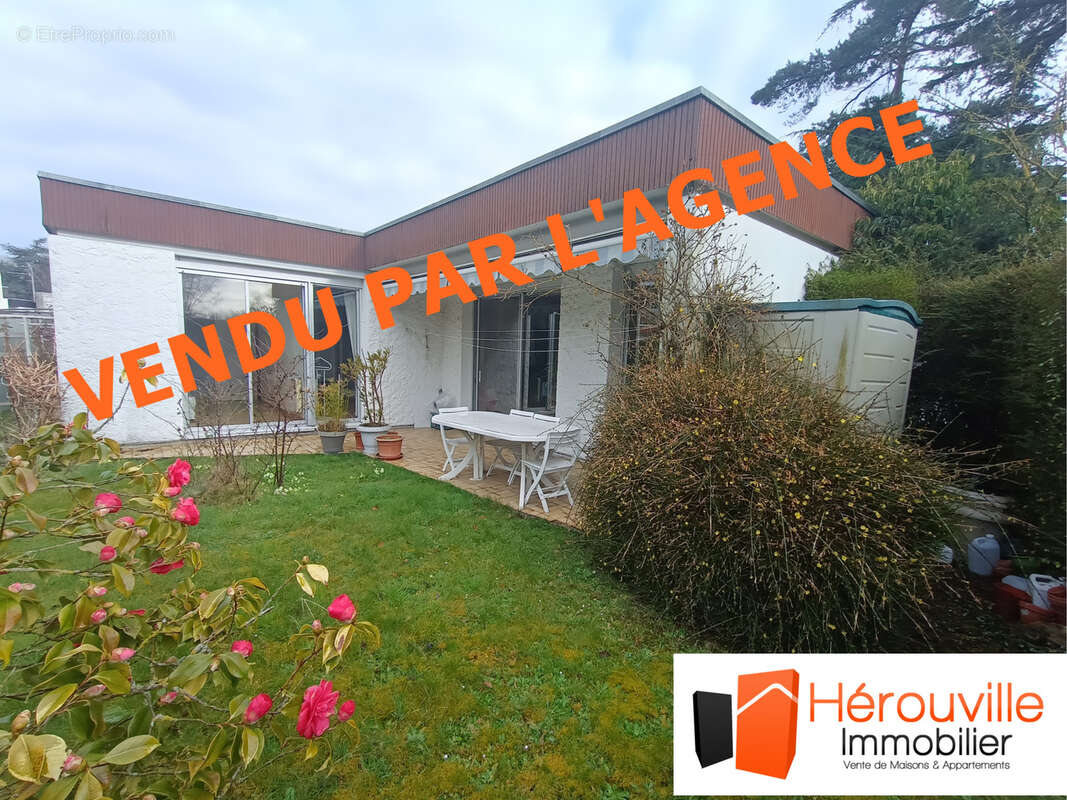 Maison à HEROUVILLE-SAINT-CLAIR