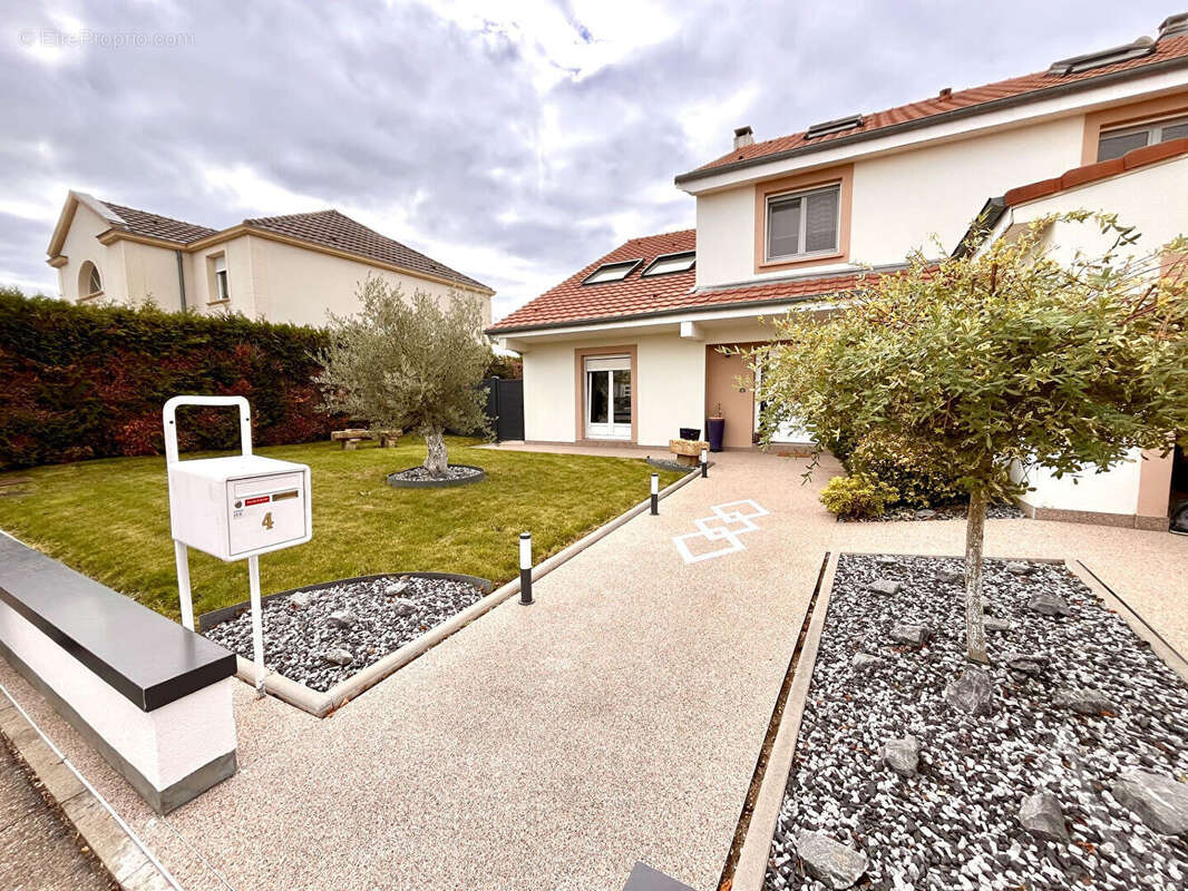 Maison à LA MAXE