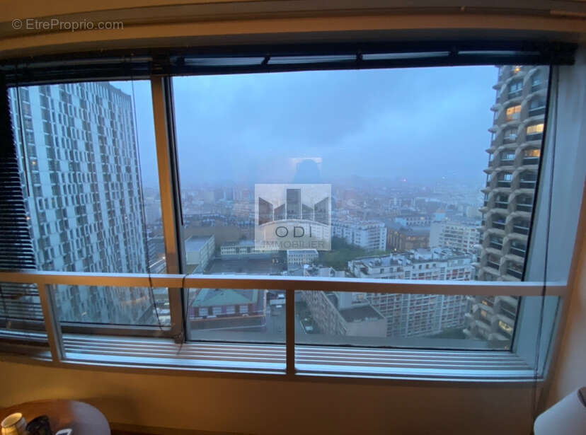 Appartement à PARIS-15E