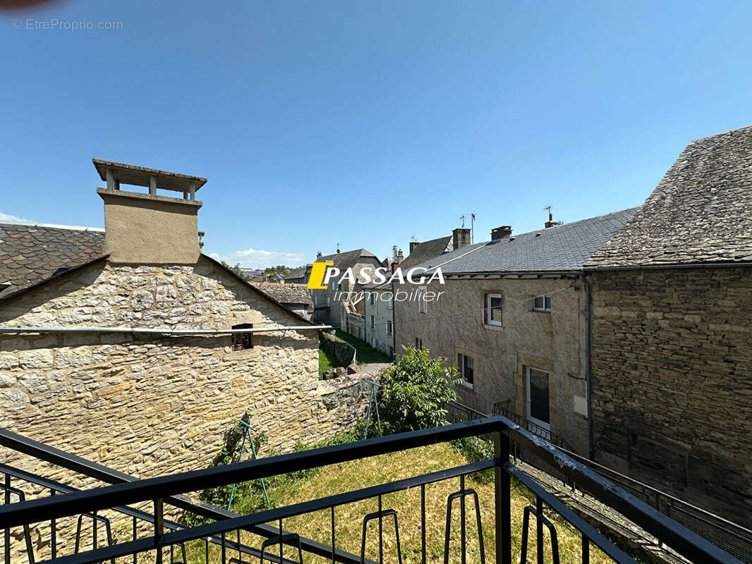 Maison à LAISSAC