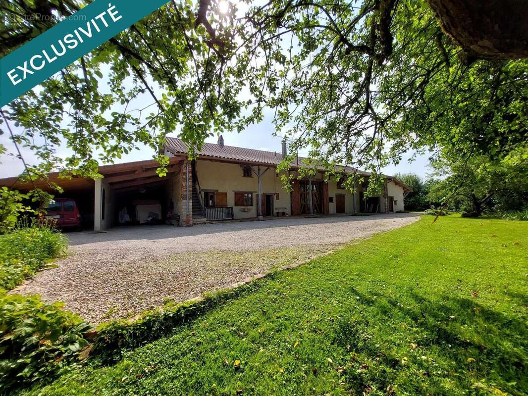 Photo 2 - Maison à SAINT-TRIVIER-DE-COURTES