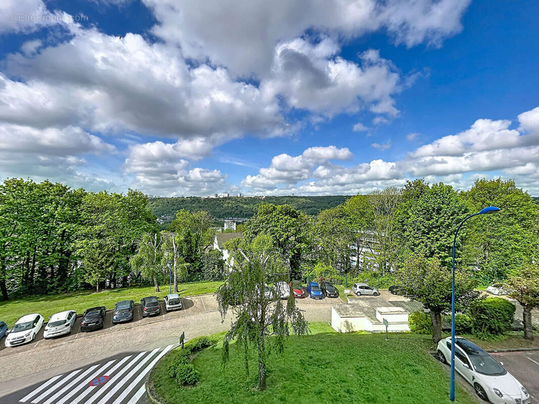 Appartement à DEVILLE-LES-ROUEN