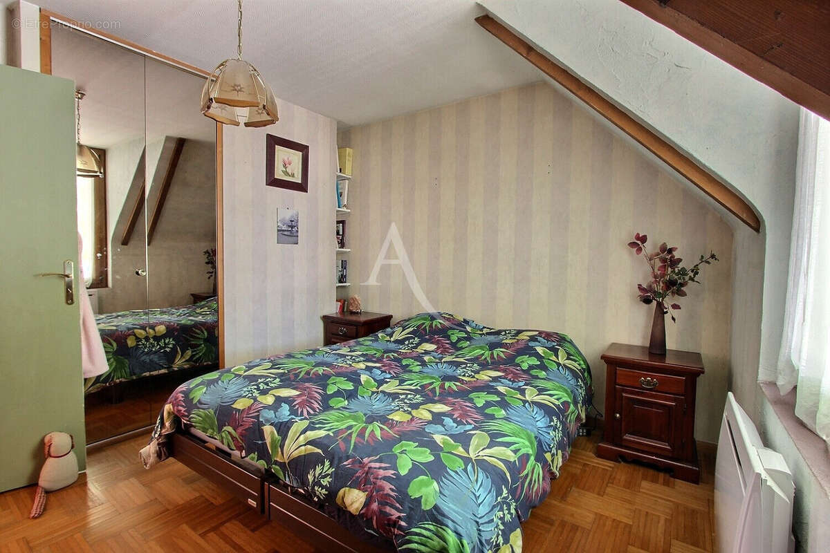 Maison à VILLENEUVE-LA-GARENNE