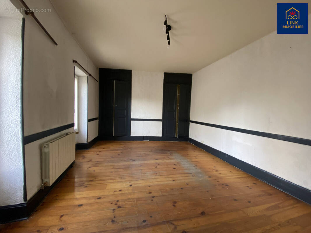 Maison à MONTVENDRE