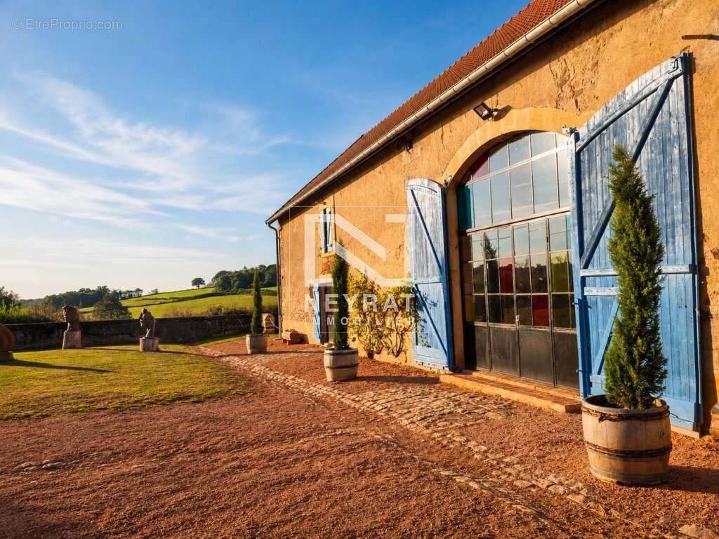Maison à SAINT-BONNET-DE-VIEILLE-VIGNE