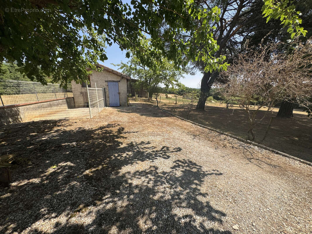 Propriété d'exception 203 m2 & Dépendances de 215 m2 - photo 24