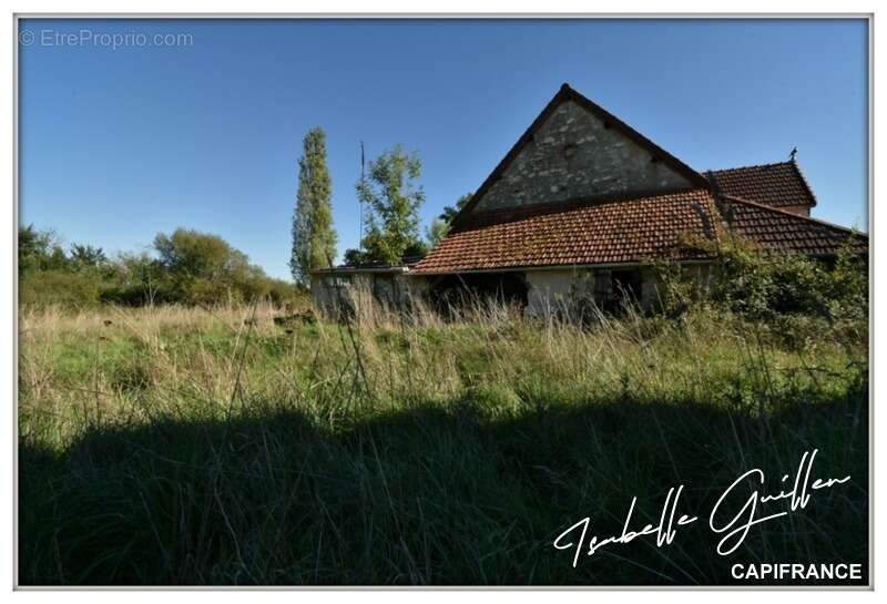 Maison à vendre 6 pièces TOUCHAY (18) - photo 4