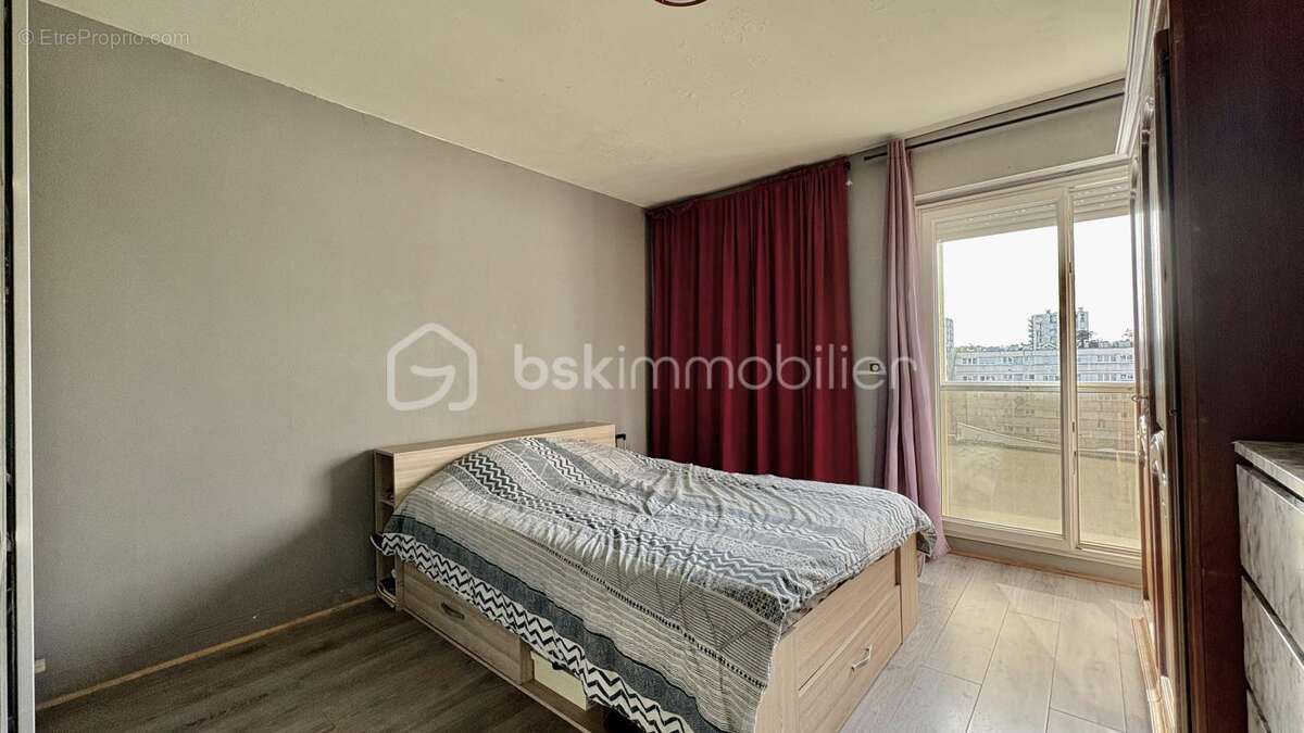 Appartement à EPINAY-SOUS-SENART