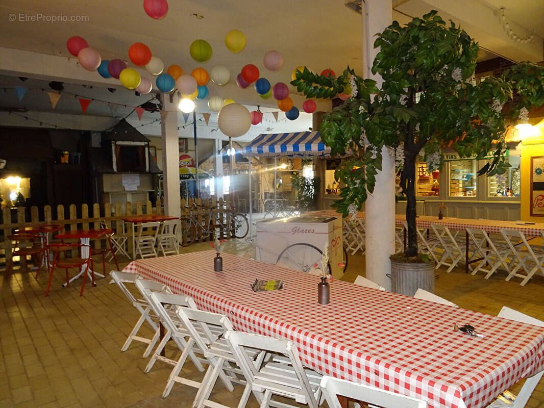 Commerce à SOURDEVAL